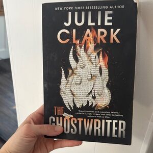 The Ghostwriter by Julie Clark Book